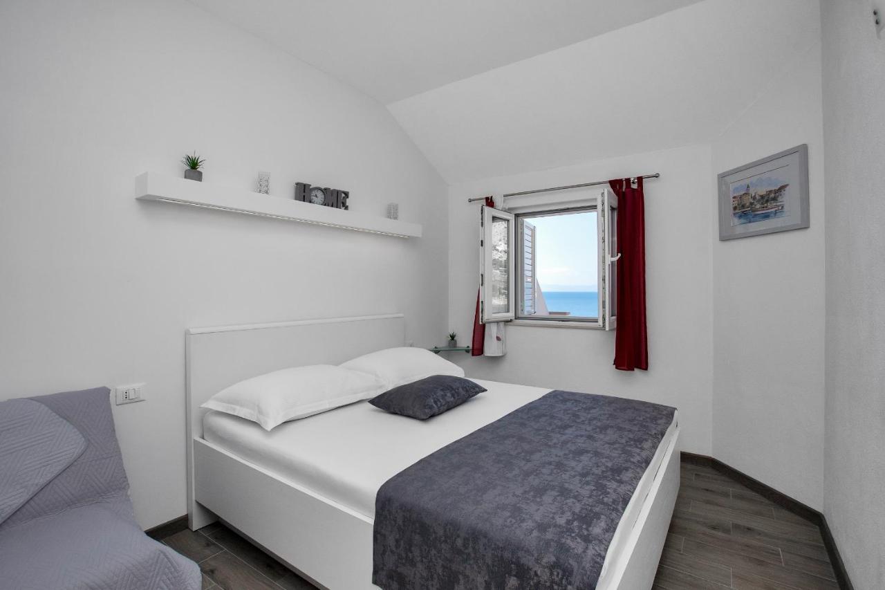 Apartments By The Sea Drasnice, Makarska - 2581 المظهر الخارجي الصورة