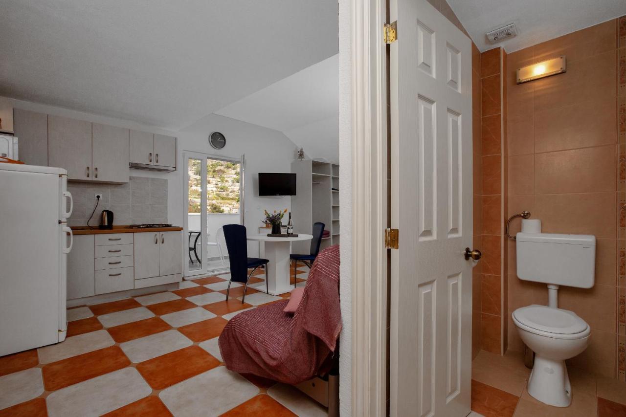 Apartments By The Sea Drasnice, Makarska - 2581 المظهر الخارجي الصورة