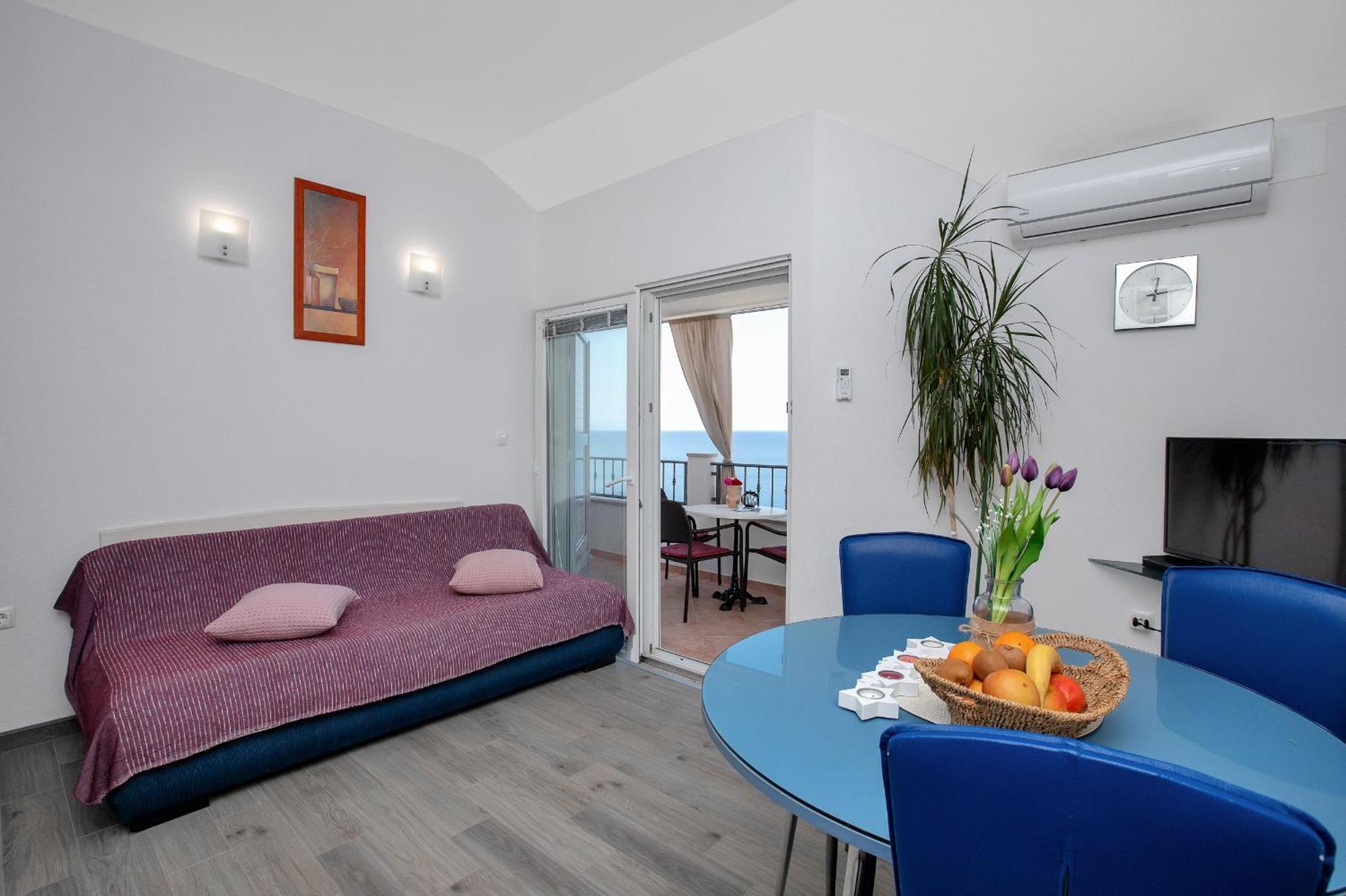 Apartments By The Sea Drasnice, Makarska - 2581 الغرفة الصورة